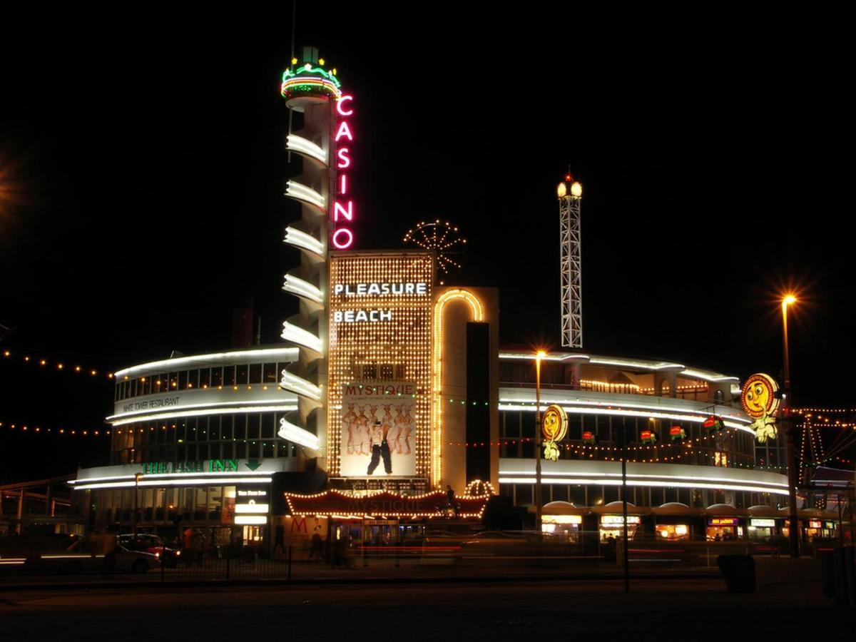 Pleasure Holiday Apartments Blackpool Exterior foto